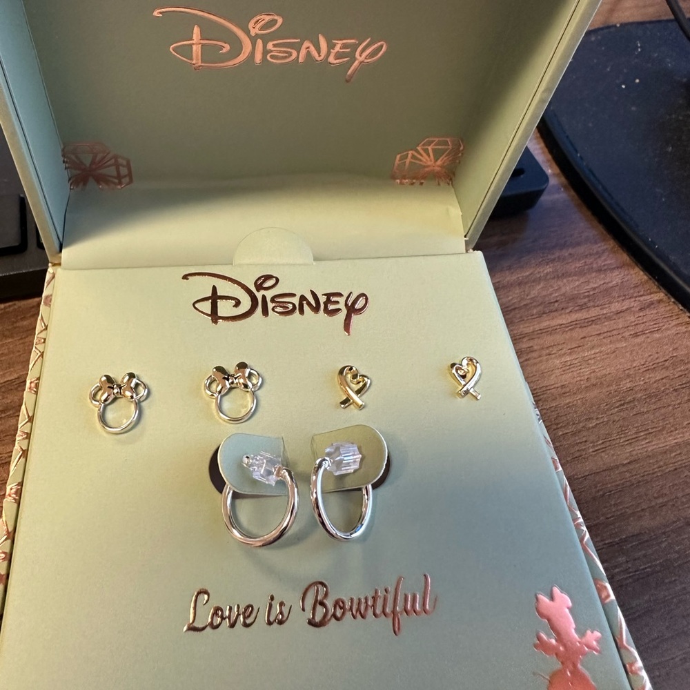 Disney love is bowtiful earrings